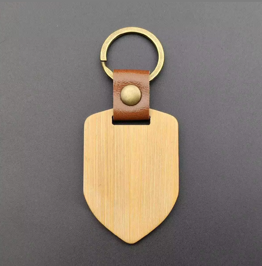 Llavero de bambú personalizable en forma de escudo — imagen del producto | Despro