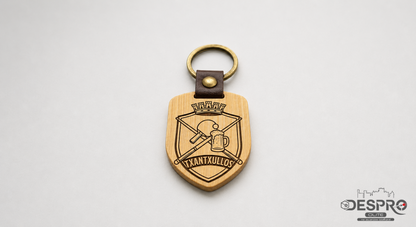 Llavero de bambú personalizable en forma de escudo — imagen del producto | Despro